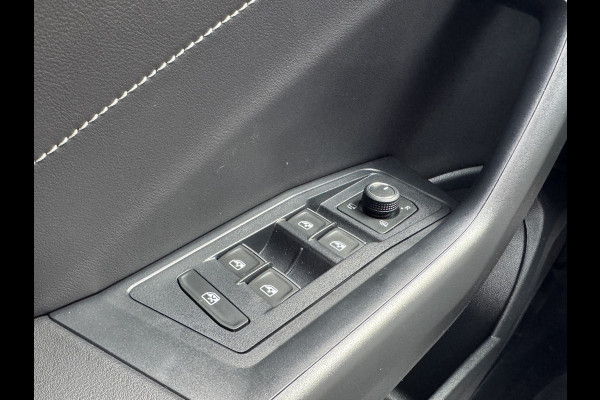 Volkswagen T-Roc TSI 115PK LIFE GOAL EDITION NAVI/CARPLAY/PDC