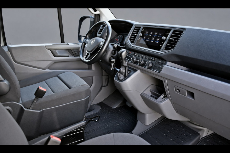 Volkswagen Crafter 35 2.0 TDI L3H2 PB Edition Adaptieve Cruise, Camera, Carplay, LED, Multimedia, 177pk, Automaat, Clima, Trekhaak, Uniek!