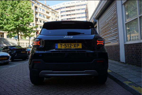 Jeep Avenger Black Edition 54 kWh | Sfeer | Apple | 360 | Adaptive + lane | Navi | Stoelverwarming | NL auto