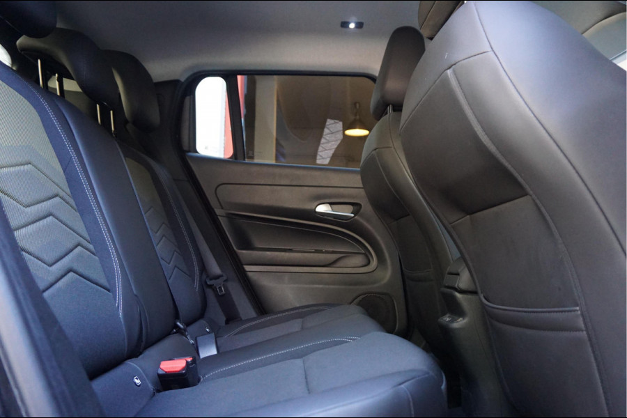 Jeep Avenger Black Edition 54 kWh | Sfeer | Apple | 360 | Adaptive + lane | Navi | Stoelverwarming | NL auto