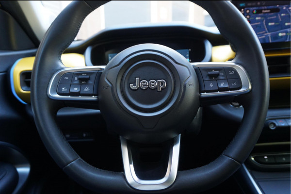 Jeep Avenger Black Edition 54 kWh | Sfeer | Apple | 360 | Adaptive + lane | Navi | Stoelverwarming | NL auto
