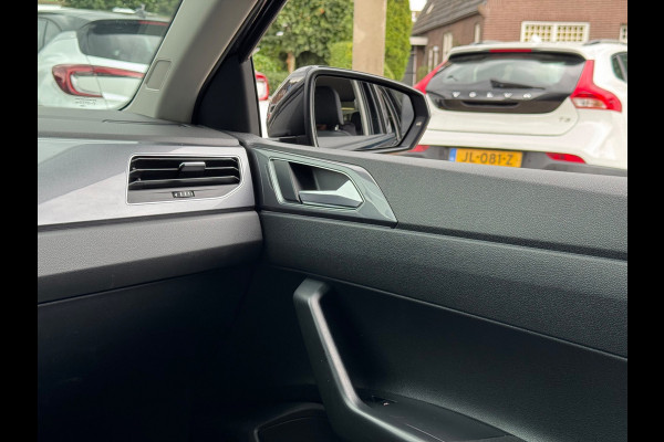 Volkswagen Polo 1.0 TSI Highline Business R 2019 NAVI NAP!