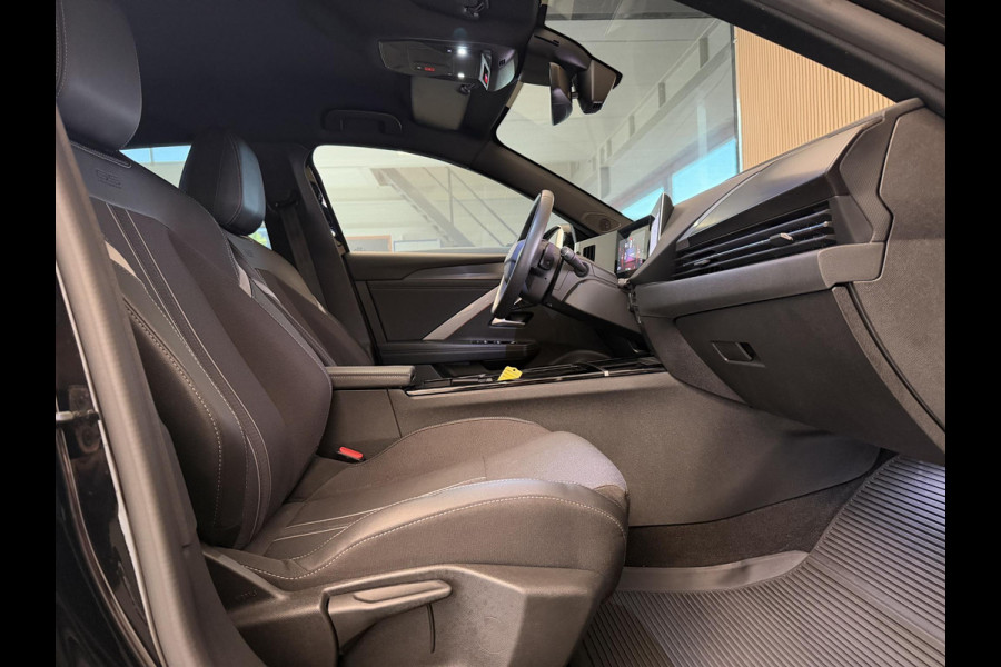 Opel Astra 1.2 Turbo 130PK Aut. Elegance Black Pakket | 360 Camera | Carplay | AGR | Stoelverw. | Incl. garantie
