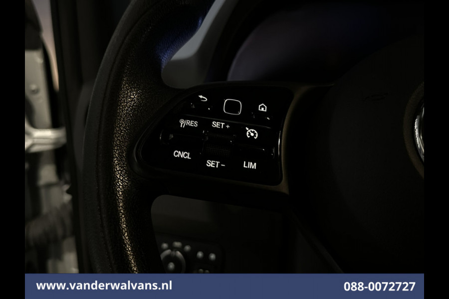 Mercedes-Benz Sprinter 315 CDI 150pk L3H2 Euro6 Airco | 360 graden Camera | Navigatie | Apple Carplay | Cruisecontrol | Chauffeursstoel Android Auto, Stoelverwarming, Parkeersensoren, Bijrijdersbank
