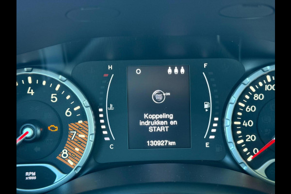 Jeep Renegade 1.0T Limited sport, electrisch glazen panoramadak, trekhaak, extra getint glas, parkeersensoren v+a