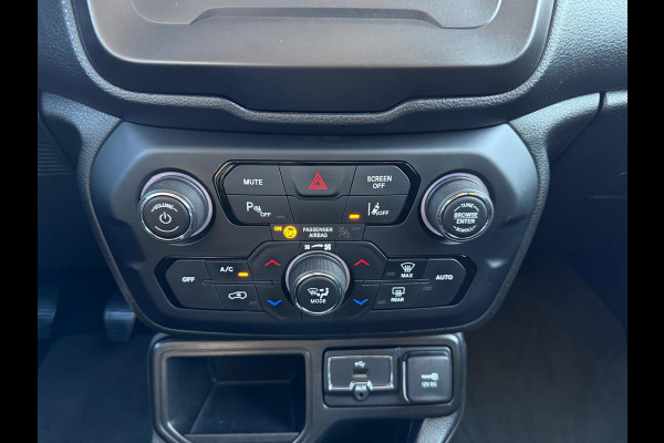 Jeep Renegade 1.0T Limited sport, electrisch glazen panoramadak, trekhaak, extra getint glas, parkeersensoren v+a