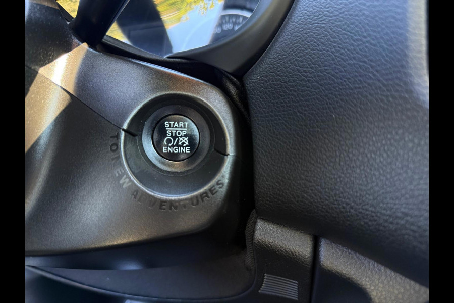 Jeep Renegade 1.0T Limited sport, electrisch glazen panoramadak, trekhaak, extra getint glas, parkeersensoren v+a