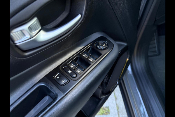 Jeep Renegade 1.0T Limited sport, electrisch glazen panoramadak, trekhaak, extra getint glas, parkeersensoren v+a
