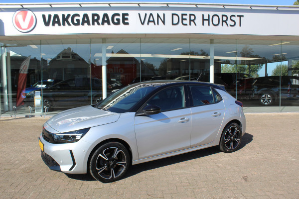 Opel Corsa 1.2-75pk Sport. In nieuwstaat verkerende Opel Corsa ! Autm. airco, cruise control, Apple Carplay/Android auto, Camera, LED verl., side- en lane assist, Stoel- en stuurwiel verwarming, Panoramadak, Parkeersensoren etc.