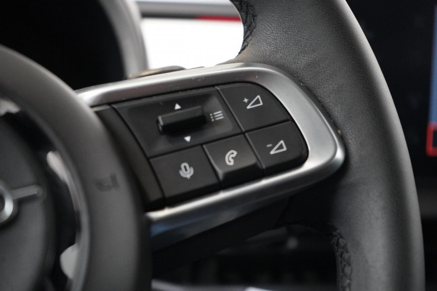 Fiat 600 1.2 Hybrid Urban | Achteruitrijcamera | Carplay | Climate control | Cruise control | Parkeersensoren