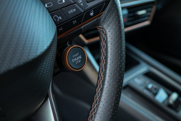 CUPRA Formentor 1.4 e-Hybrid VZ Copper Edition | PANO | ABT VELGEN | MEMORY | 360 | KEYLESS | ELEK KOFFERKLEP | STUURVERW |