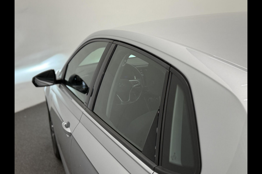 Volkswagen Polo 1.0 TSI Life Navigatie Apple Carplay / Android Auto Adaptive Cruise Control Lichtmetalen velgen Led Virtual Cockpit Airco