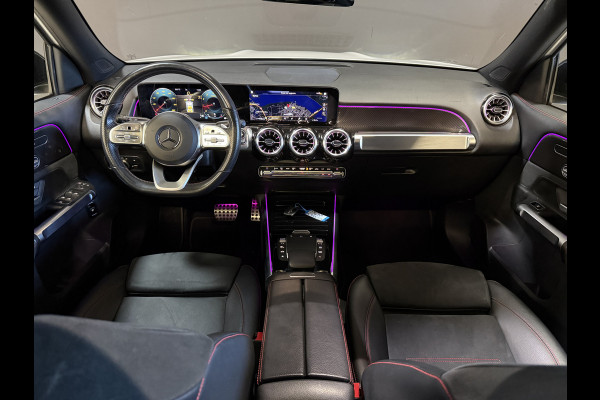 Mercedes-Benz Glb 200 Business Solution AMG | 7-Zits | Pano | Camera | Sfeerverlichting