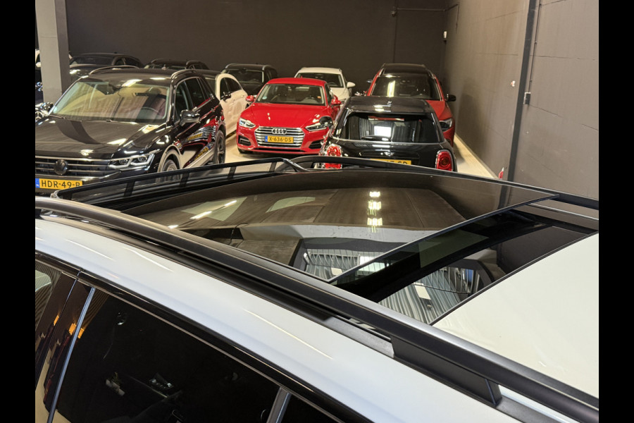 Mercedes-Benz Glb 200 Business Solution AMG | 7-Zits | Pano | Camera | Sfeerverlichting