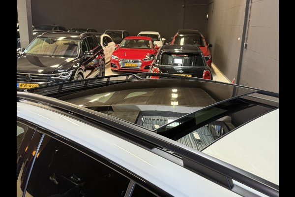 Mercedes-Benz Glb 200 Business Solution AMG | 7-Zits | Pano | Camera | Sfeerverlichting