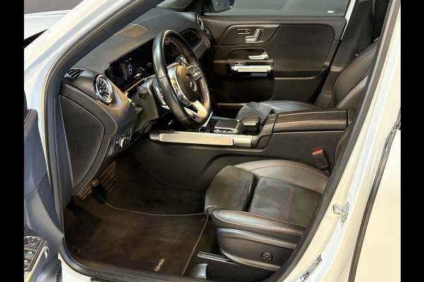 Mercedes-Benz Glb 200 Business Solution AMG | 7-Zits | Pano | Camera | Sfeerverlichting