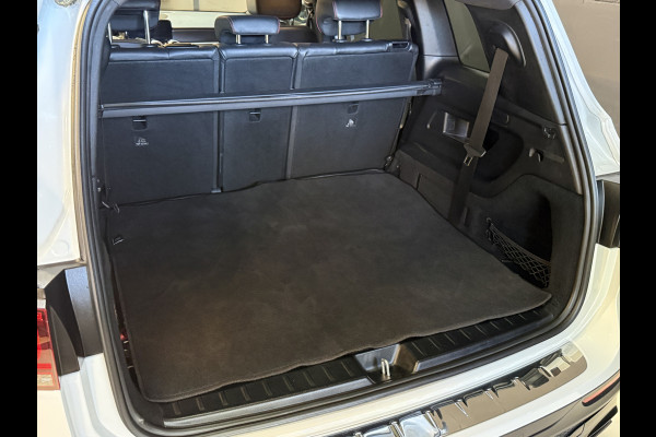 Mercedes-Benz Glb 200 Business Solution AMG | 7-Zits | Pano | Camera | Sfeerverlichting