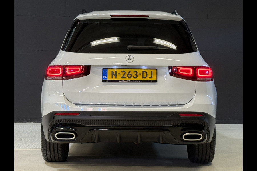 Mercedes-Benz Glb 200 Business Solution AMG | 7-Zits | Pano | Camera | Sfeerverlichting