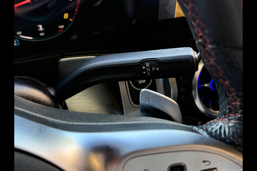 Mercedes-Benz Glb 200 Business Solution AMG | 7-Zits | Pano | Camera | Sfeerverlichting