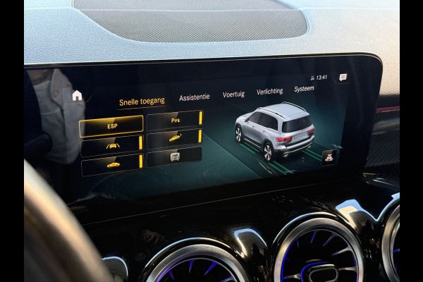 Mercedes-Benz Glb 200 Business Solution AMG | 7-Zits | Pano | Camera | Sfeerverlichting