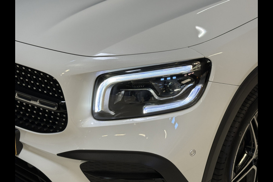 Mercedes-Benz Glb 200 Business Solution AMG | 7-Zits | Pano | Camera | Sfeerverlichting