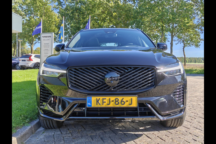 Volvo XC60 T6 350PK AWD Ultra Black Edition | Facelift | Schuif/kantel dak | H & K Audio | BLIS | 360 Camera