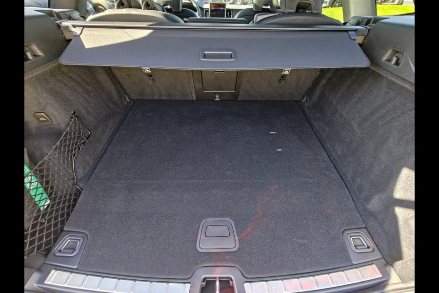 Volvo XC60 T6 350PK AWD Ultra Black Edition | Facelift | Schuif/kantel dak | H & K Audio | BLIS | 360 Camera