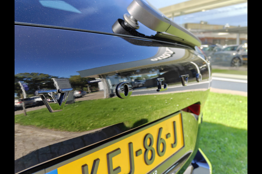 Volvo XC60 T6 350PK AWD Ultra Black Edition | Facelift | Schuif/kantel dak | H & K Audio | BLIS | 360 Camera
