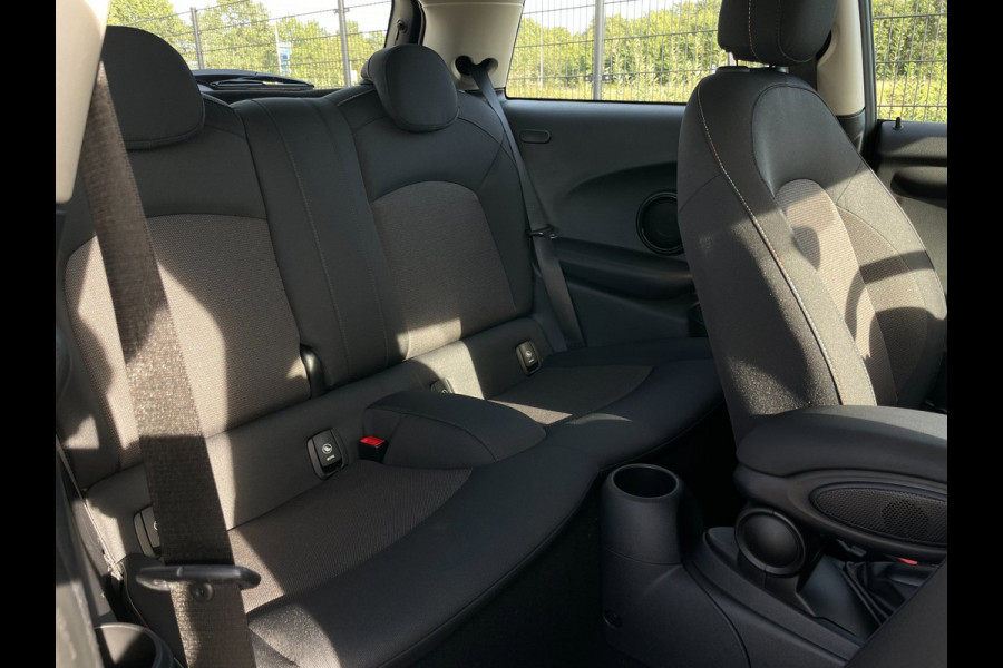 MINI 3-deurs 1.5 Cooper | NAVI | Bluetooth | Airco | Cruise Control |