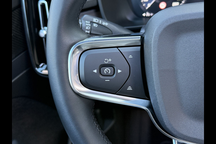 Volvo XC40 1.5 T4 Plug-in hybrid Ultimate Dark | Pano | Memory | H/K Audio | 19 inch