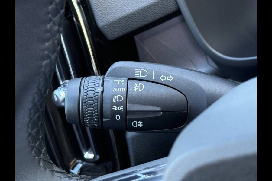 Volvo XC40 1.5 T4 Plug-in hybrid Ultimate Dark | Pano | Memory | H/K Audio | 19 inch