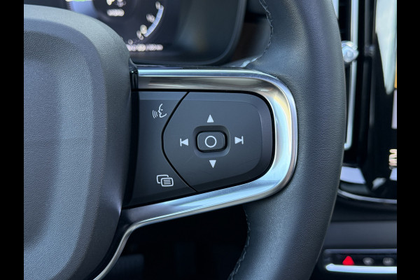 Volvo XC40 1.5 T4 Plug-in hybrid Ultimate Dark | Pano | Memory | H/K Audio | 19 inch