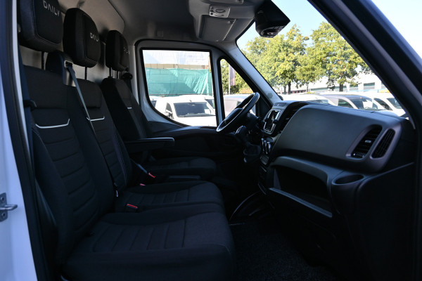 Iveco Daily 40C18 3.0 HiMatic Bakwagen met Dhollandia laadklep Luchtvering, Trekhaak, ACC, LED, Geveerde stoel, Camera
