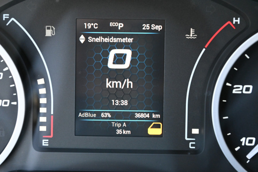 Iveco Daily 40C18 3.0 HiMatic Bakwagen met Dhollandia laadklep Luchtvering, Trekhaak, ACC, LED, Geveerde stoel, Camera