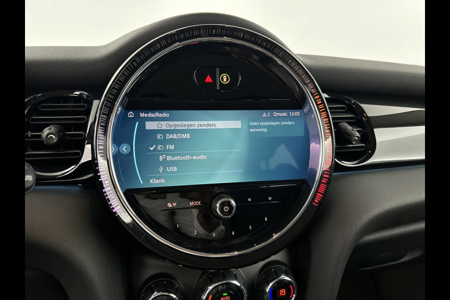 MINI Cooper 1.5 Aut. Camden Digi.Dashboard/Lederen/Sportstoelen/Camera/