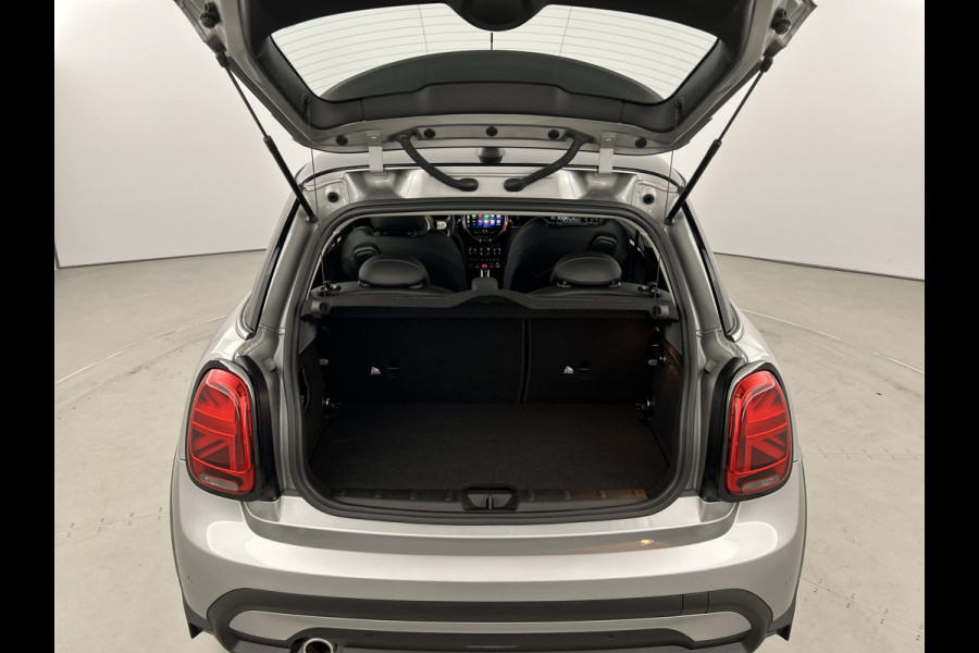 MINI Cooper 1.5 Aut. Camden Digi.Dashboard/Lederen/Sportstoelen/Camera/