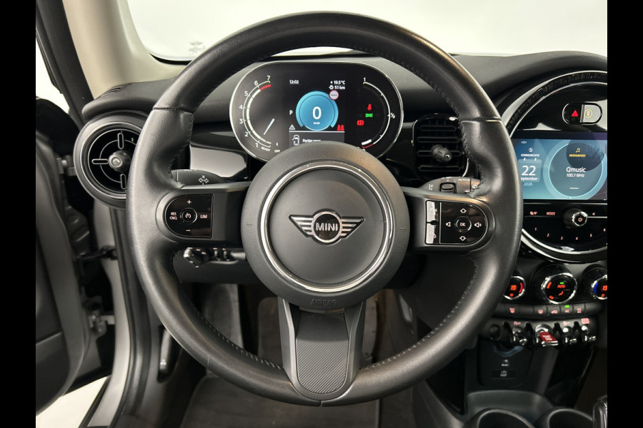 MINI Cooper 1.5 Aut. Camden Digi.Dashboard/Lederen/Sportstoelen/Camera/