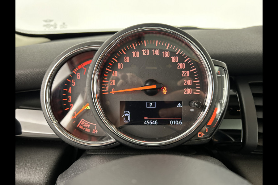 MINI Mini 1.5 136 PK Aut. Cooper Greenwich Ed. Pano-dak/Yours-Leer/Carplay/Climate