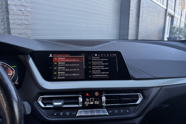 BMW 1-serie 118i Sportline | Sportleder | Comfort Acces | Stoel+Stuurverwarming | PDC V+A | Carplay