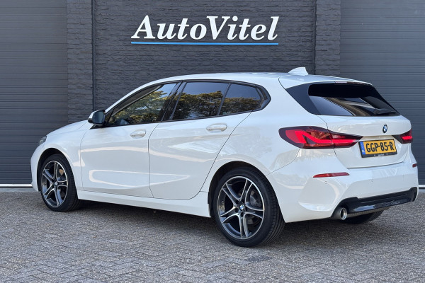 BMW 1-serie 118i Sportline | Sportleder | Comfort Acces | Stoel+Stuurverwarming | PDC V+A | Carplay