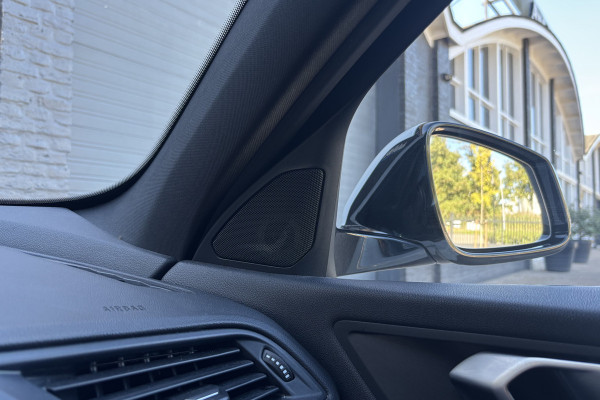 BMW 1-serie 118i Sportline | Sportleder | Comfort Acces | Stoel+Stuurverwarming | PDC V+A | Carplay