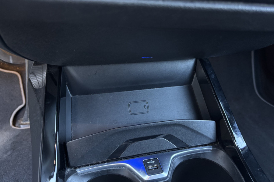 BMW 1-serie 118i Sportline | Sportleder | Comfort Acces | Stoel+Stuurverwarming | PDC V+A | Carplay