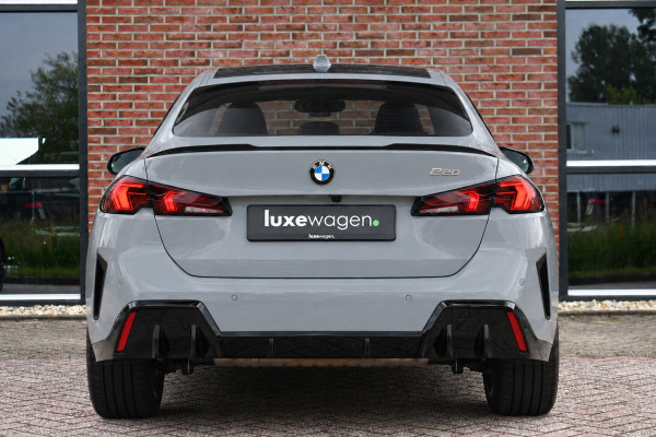BMW 2 Serie Gran Coupé 220 M-Sport Pano ACC H/K E-zetels 360 HUD