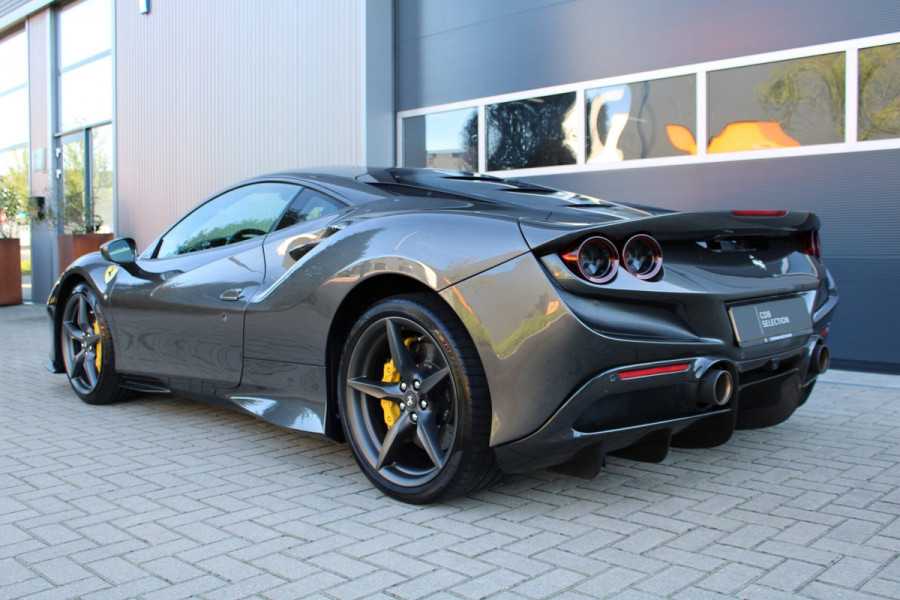 Ferrari F8 Tributo 3.9 V8 HELE