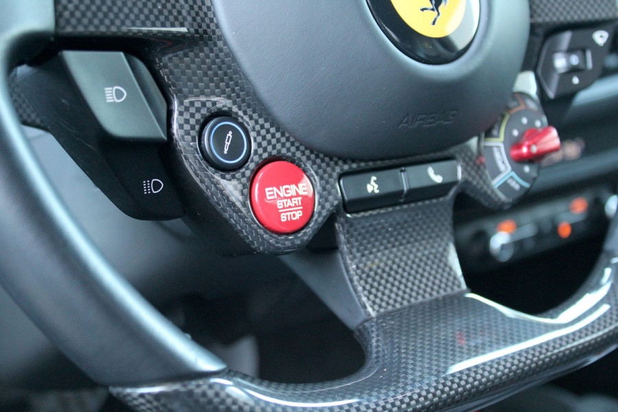 Ferrari F8 Tributo 3.9 V8 HELE
