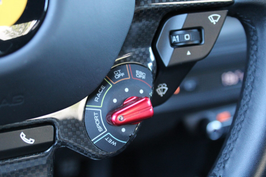 Ferrari F8 Tributo 3.9 V8 HELE