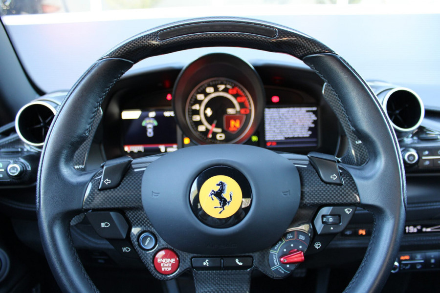 Ferrari F8 Tributo 3.9 V8 HELE