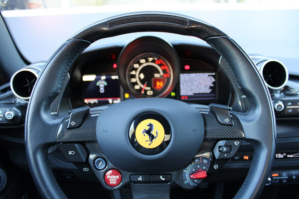 Ferrari F8 Tributo 3.9 V8 HELE