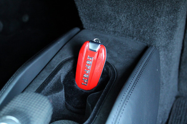 Ferrari F8 Tributo 3.9 V8 HELE