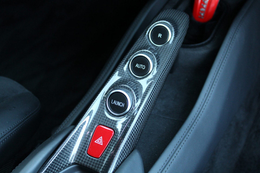 Ferrari F8 Tributo 3.9 V8 HELE